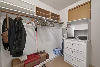 8410 Twin Hills Drive, Houston, TX 77071 - Photo 37