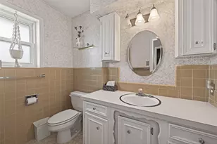 8410 Twin Hills Dr, Houston, TX 77071 - Photo 35