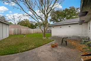 8410 Twin Hills Dr, Houston, TX 77071 - Photo 39