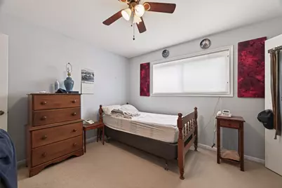 8410 Twin Hills Drive, Houston, TX 77071 - Photo 25