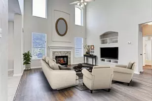 8607 Saratoga Dr, Sugar Land, TX 77479 - Photo 13