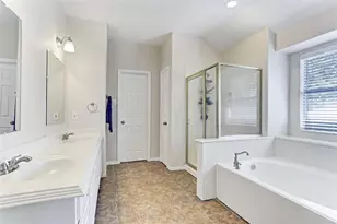 8607 Saratoga Dr, Sugar Land, TX 77479 - Photo 19