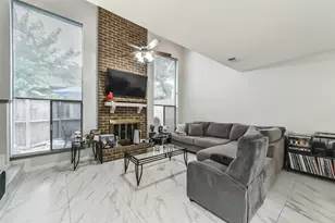 13798 Hollowgreen Dr, Houston, TX 77082 - Photo 3