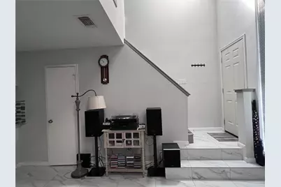 13798 Hollowgreen Drive #305, Houston, TX 77082 - Photo 11