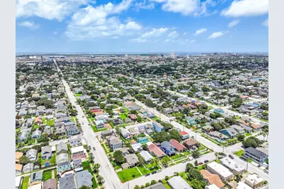 3228 Avenue R 1/2, Galveston, TX 77550 - Photo 41