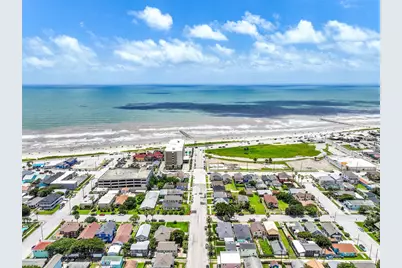3228 Avenue R 1/2, Galveston, TX 77550 - Photo 37