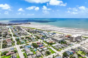 3228 Ave R 1/2, Galveston, TX 77550 - Photo 35