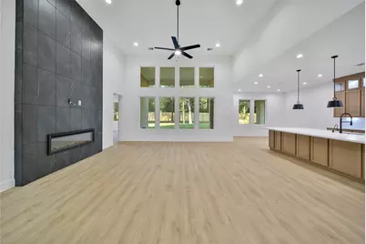 352 Louvenia Court, Pinehurst, TX 77362 - Photo 3
