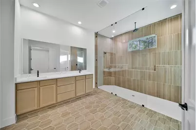 352 Louvenia Court, Pinehurst, TX 77362 - Photo 19