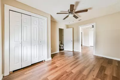 711 8th Avenue N, Texas City, TX 77590 - Photo 9