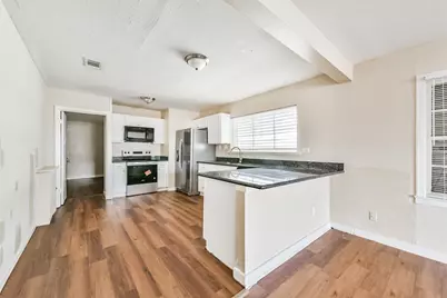 711 8th Avenue N, Texas City, TX 77590 - Photo 7