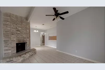 12005 Tambourine Drive, Houston, TX 77477 - Photo 5