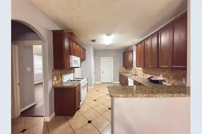 10906 Panther Court, Houston, TX 77099 - Photo 9