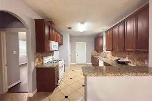 10906 Panther Ct, Houston, TX 77099 - Photo 9