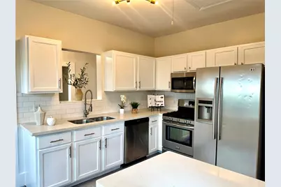 2009 Singleton Street, Houston, TX 77008 - Photo 9