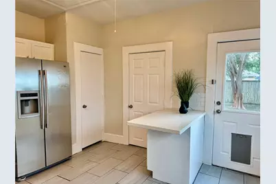 2009 Singleton Street, Houston, TX 77008 - Photo 11