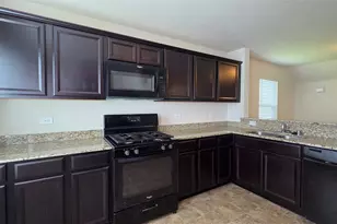 14111 Sundrop Park Ln, Houston, TX 77048 - Photo 7