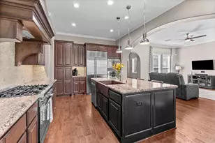 130 E Cove View Trail, Spring, TX 77389 - Photo 11