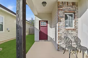 115 Austin Rd, Angleton, TX 77515 - Photo 3