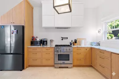 1311 37th Street, Galveston, TX 77550 - Photo 11