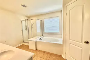 1307 Surecrop Ln, Pasadena, TX 77504 - Photo 11