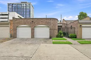 419 E Fair Harbor Ln, Houston, TX 77079 - Photo 35