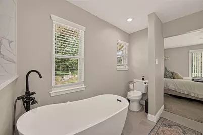 17135 Spindle Oaks Drive, Conroe, TX 77385 - Photo 11