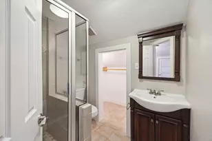 409 Pecore St, Houston, TX 77009 - Photo 25