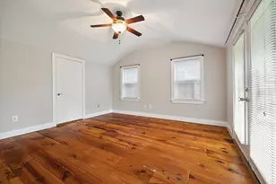 409 Pecore St, Houston, TX 77009 - Photo 13