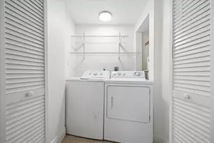 409 Pecore St, Houston, TX 77009 - Photo 27