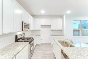 14423 Sunny Bnd Wy, Conroe, TX 77303 - Photo 3