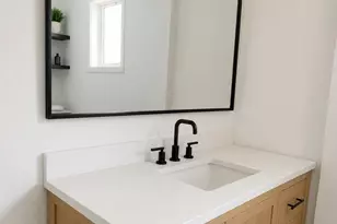3702 Cochran St, Houston, TX 77009 - Photo 3