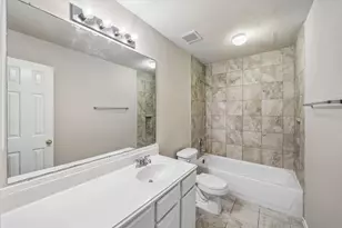 10307 Turrett Point Ln, Houston, TX 77064 - Photo 11