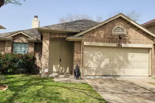 2034 Village Park Dr, Missouri City, TX 77489 - Photo 3