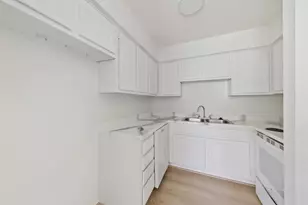 700 Lyle W Ave, Cleveland, TX 77327 - Photo 5
