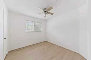 700 Lyle W Ave, Cleveland, TX 77327 - Photo 7