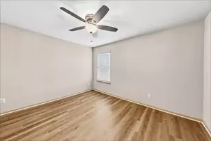 2201 Jefferson Crossing Dr, Conroe, TX 77304 - Photo 13