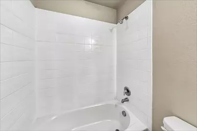 2201 Jefferson Crossing Drive, Conroe, TX 77304 - Photo 15