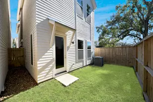 881 Rachel St, Houston, TX 77091 - Photo 37