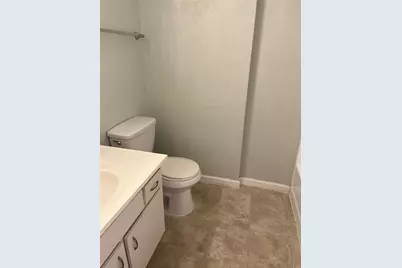 7064 Greenway Chase Street, Houston, TX 77072 - Photo 23