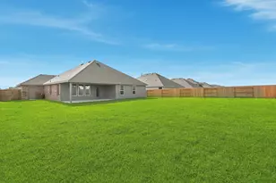 1610 Mesquite Trl, Dayton, TX 77535 - Photo 21