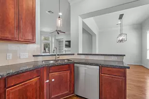 5617 Kiam St, Houston, TX 77007 - Photo 11