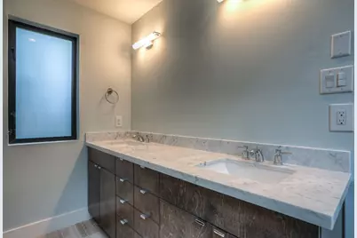 4127 Underwood Street, Houston, TX 77025 - Photo 9