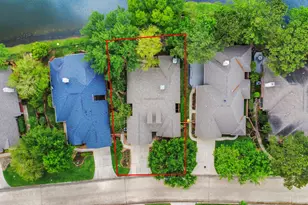 19 Wild Meadow Ct, The Woodlands, TX 77380 - Photo 3