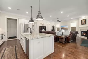 1639 Du Barry Ln, Houston, TX 77018 - Photo 11