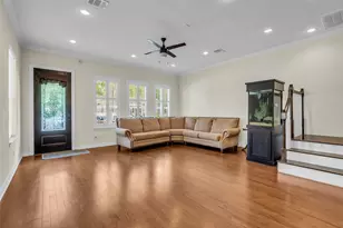 1423 Colorado St, Houston, TX 77007 - Photo 3