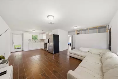 7511 Arnim Street, Houston, TX 77087 - Photo 3