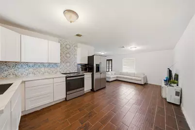 7511 Arnim Street, Houston, TX 77087 - Photo 7