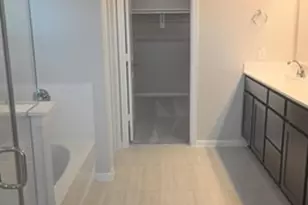 2726 Ruby Laurel Dr, Iowa Colony, TX 77583 - Photo 9