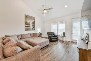 2396 Bishop Lagoon Way, La Porte, TX 77571 - Photo 5